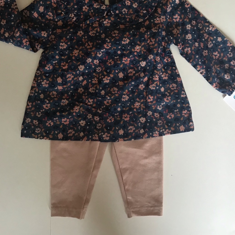 Carter’s baby girl 2 piece set! - Picture 4 of 5
